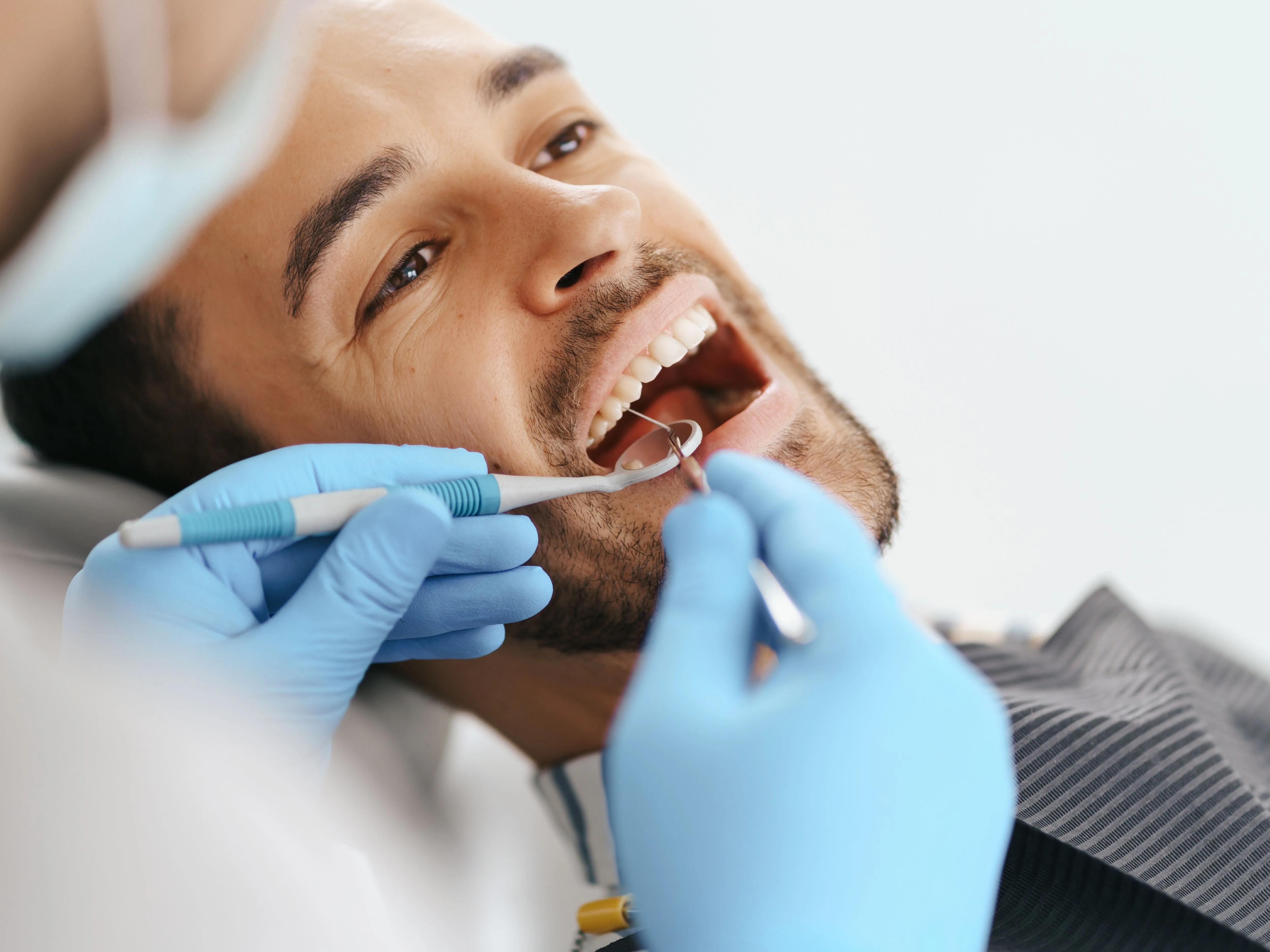 Stomatologiya və diş klinikası